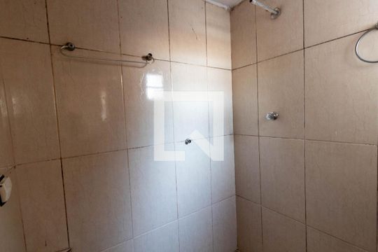Banheiro de casa para alugar com 2 quartos, 80m² em Artur Alvim, São Paulo