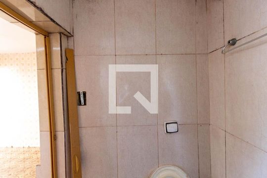 Banheiro de casa para alugar com 3 quartos, 148m² em Artur Alvim, São Paulo