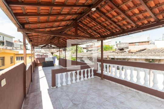 Quintal de casa para alugar com 2 quartos, 80m² em Artur Alvim, São Paulo