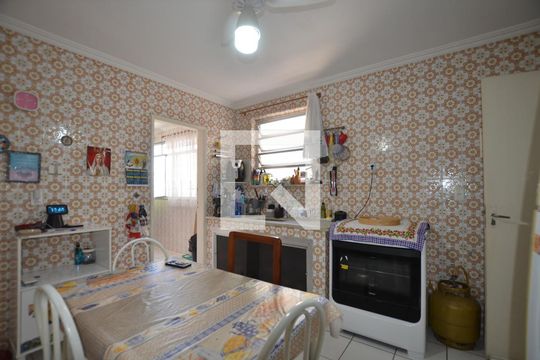 Cozinha de apartamento à venda com 2 quartos, 70m² em Vila da Penha, Rio de Janeiro