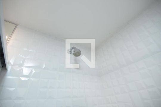 Banheiro de apartamento à venda com 2 quartos, 58m² em Vila Clementino, São Paulo