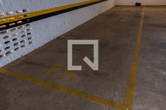 VAGA DE GARAGEM de apartamento para alugar com 1 quarto, 40m² em Botafogo, Campinas