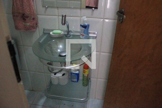 Lavabo na sala de casa à venda com 4 quartos, 150m² em Parque Continental, Guarulhos