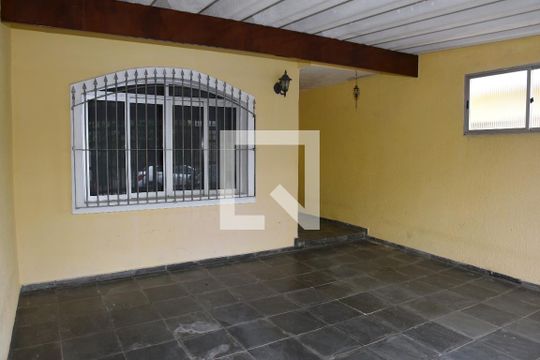 Garagem de casa à venda com 2 quartos, 150m² em Jardim Marabá(zona Sul), São Paulo