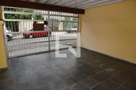 Garagem de casa à venda com 2 quartos, 150m² em Jardim Marabá(zona Sul), São Paulo