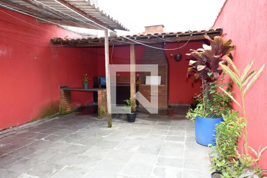 Quintal de casa à venda com 2 quartos, 150m² em Jardim Marabá(zona Sul), São Paulo