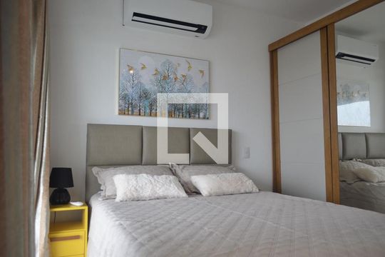 Quarto de kitnet/studio para alugar com 1 quarto, 25m² em Butantã, São Paulo