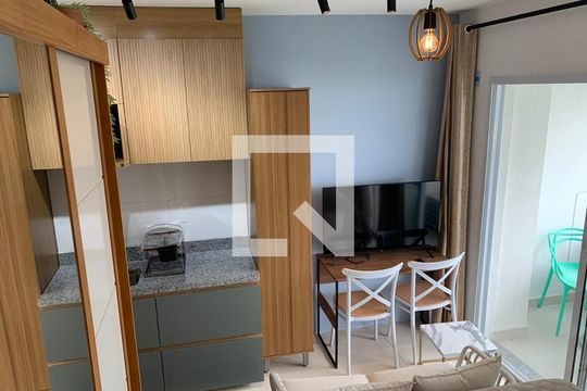 Cozinha de kitnet/studio para alugar com 1 quarto, 25m² em Butantã, São Paulo