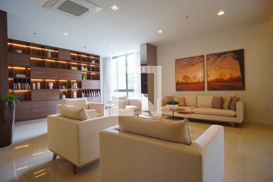 Hall de entrada de kitnet/studio à venda com 1 quarto, 45m² em Petrópolis, Porto Alegre