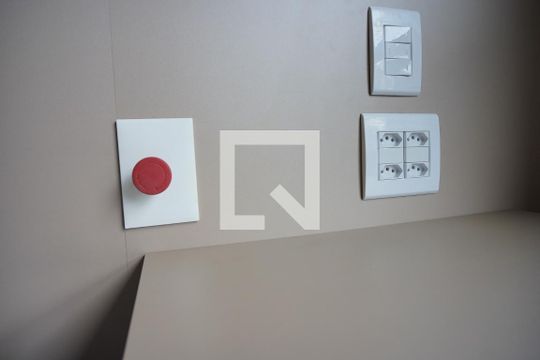 Quarto de kitnet/studio à venda com 1 quarto, 45m² em Petrópolis, Porto Alegre