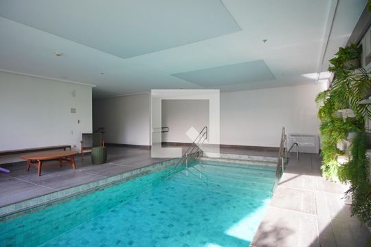 Área comum - Piscina de kitnet/studio à venda com 1 quarto, 45m² em Petrópolis, Porto Alegre