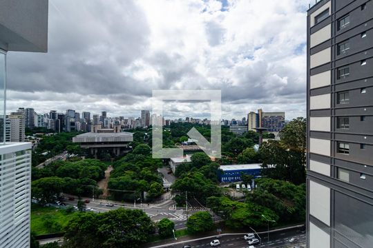Vista do Quarto de apartamento para alugar com 1 quarto, 40m² em Vila Clementino, São Paulo