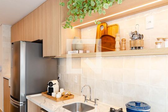 Cozinha de apartamento para alugar com 1 quarto, 40m² em Vila Clementino, São Paulo