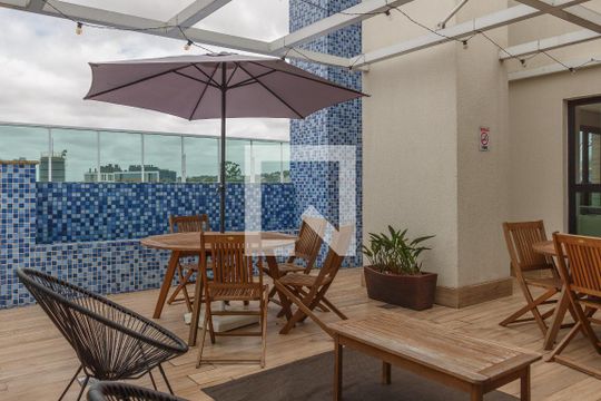 Área comum - Piscina de apartamento à venda com 2 quartos, 63m² em Camaquã, Porto Alegre