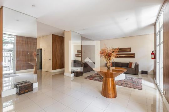 Hall de entrada de apartamento para alugar com 2 quartos, 97m² em Pinheiros, São Paulo