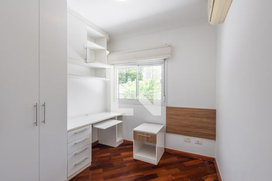 Quarto de apartamento para alugar com 2 quartos, 97m² em Pinheiros, São Paulo