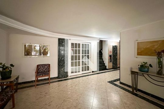 Hall Bloco de apartamento à venda com 3 quartos, 85m² em Itaim Bibi, São Paulo