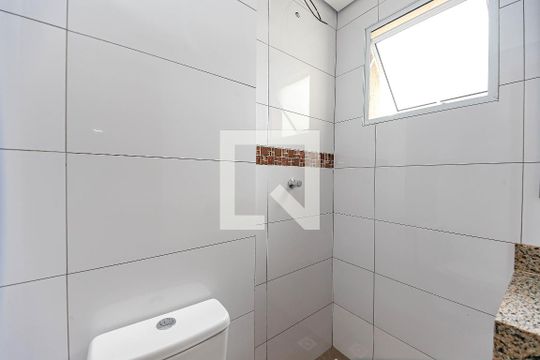 Banheiro de apartamento para alugar com 2 quartos, 45m² em Vila Ivone, São Paulo