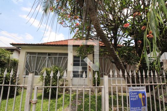 Fachada de casa à venda com 3 quartos, 1330m² em Vila Albertina, São Paulo