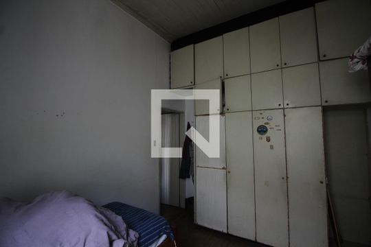 Quarto 2 de casa à venda com 3 quartos, 1330m² em Vila Albertina, São Paulo