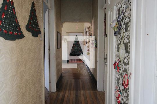 Corredor de casa à venda com 3 quartos, 1330m² em Vila Albertina, São Paulo