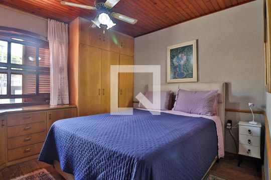 Suíte 1 de casa para alugar com 3 quartos, 350m² em Jardim Los Angeles, São Paulo
