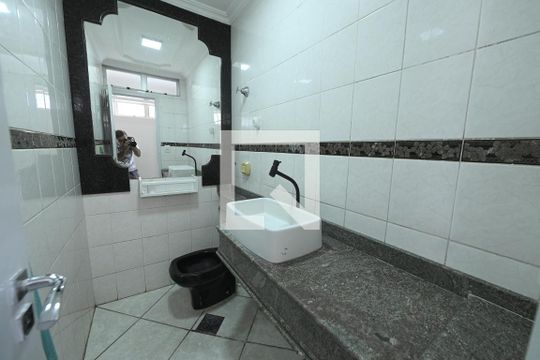 Lavabo de apartamento para alugar com 3 quartos, 180m² em Setor Pedro Ludovico, Goiânia