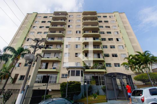 Fachada de apartamento para alugar com 2 quartos, 60m² em Vila Ema, São Paulo