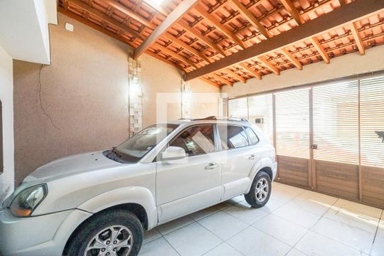 Garagem de casa à venda com 3 quartos, 150m² em Vila Matilde, São Paulo