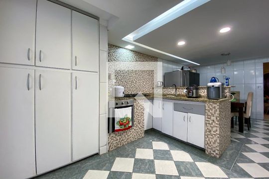 Cozinha de casa à venda com 3 quartos, 125m² em Parque Savoy City, São Paulo