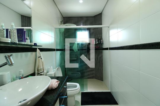 Banheiro da Suíte de casa à venda com 3 quartos, 350m² em Parque Sao Vicente, Santo André