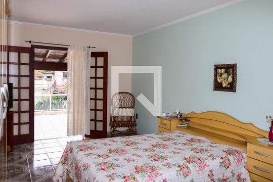 Quarto 1 de casa à venda com 3 quartos, 290m² em Vila Palmares, Santo André