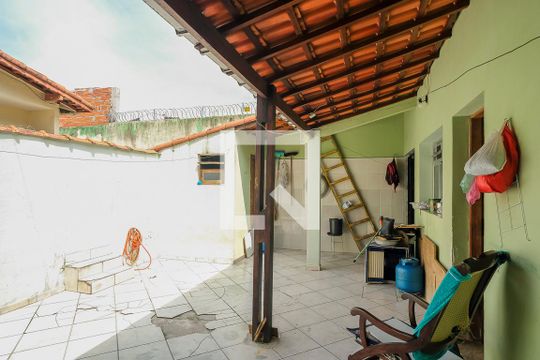 Quintal de casa à venda com 5 quartos, 400m² em Santa Maria, São Caetano do Sul