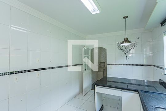 Cozinha de casa à venda com 3 quartos, 130m² em Vila Mangalot, São Paulo