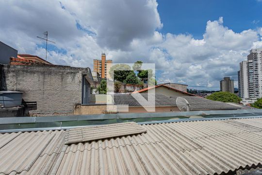 Vista Quarto 2 de casa à venda com 3 quartos, 130m² em Vila Mangalot, São Paulo