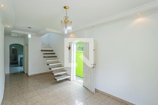 Sala de casa à venda com 3 quartos, 130m² em Vila Mangalot, São Paulo