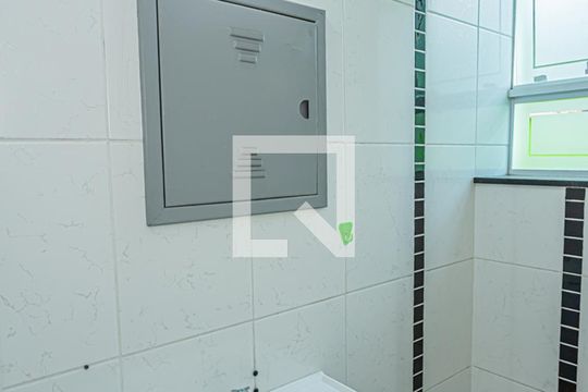 Lavabo de casa à venda com 3 quartos, 130m² em Vila Mangalot, São Paulo