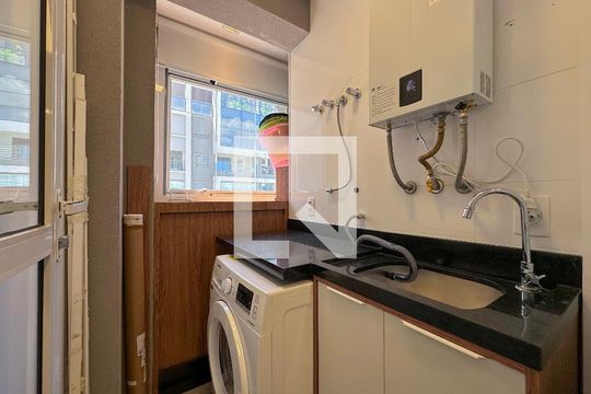 Área de Serviço de apartamento para alugar com 2 quartos, 69m² em Jardim das Acacias, São Paulo
