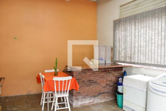Garagem de casa à venda com 2 quartos, 110m² em Liberdade, Novo Hamburgo