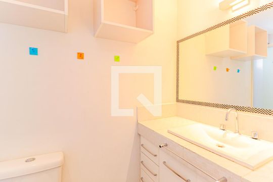 Banheiro de apartamento à venda com 1 quarto, 35m² em Santo Amaro, São Paulo