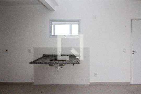 Cozinha de apartamento para alugar com 1 quarto, 34m² em Chácara Mafalda, São Paulo