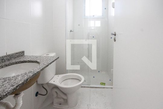 Banheiro de apartamento para alugar com 1 quarto, 34m² em Chácara Mafalda, São Paulo