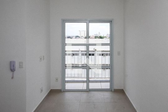 Sala  de apartamento para alugar com 1 quarto, 34m² em Chácara Mafalda, São Paulo