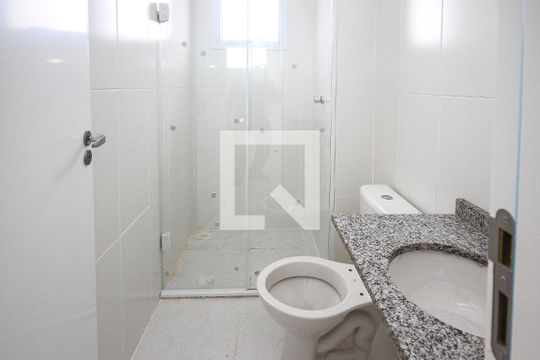 Banheiro de apartamento para alugar com 1 quarto, 34m² em Chácara Mafalda, São Paulo