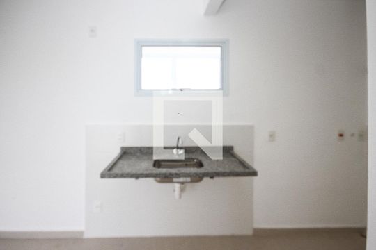 Cozinha de apartamento para alugar com 1 quarto, 34m² em Chácara Mafalda, São Paulo