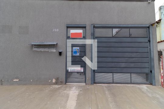 Fachada com a Plaquinha Instala de apartamento para alugar com 2 quartos, 50m² em Vila Matilde, São Paulo