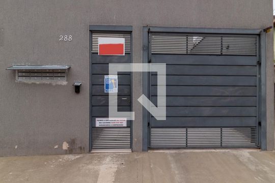 Fachada com a Plaquinha Instala de apartamento para alugar com 2 quartos, 50m² em Vila Matilde, São Paulo