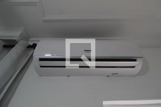Ar condicionado de kitnet/studio para alugar com 1 quarto, 40m² em Patrimônio, Uberlândia