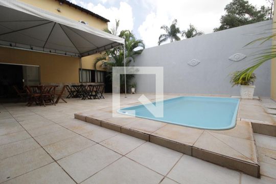 Área comum - Piscina de kitnet/studio para alugar com 1 quarto, 40m² em Patrimônio, Uberlândia