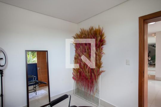 Escritório 1 de casa à venda com 4 quartos, 520m² em Bandeirantes (pampulha), Belo Horizonte